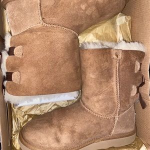 K Bailey Bow II UGG Boots
